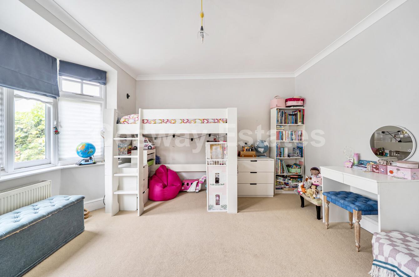 Daws Lane, Mill Hill, NW7, Mill Hill, London
